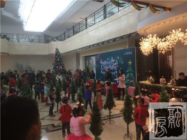 缤纷圣诞树 趣味圣诞节